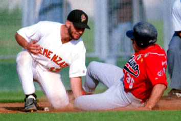 baseball.jpg